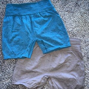 Large Gym Shark bikers bundle